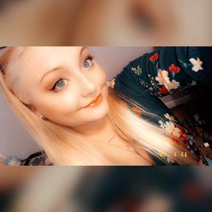 Meet your Posher, Kayla